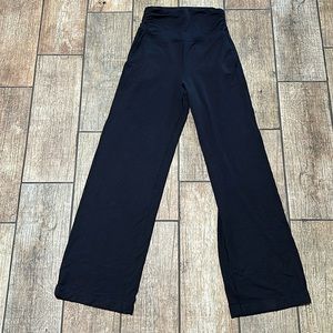 Lululemon Women’s Sz 6 Black Take It Easy Pants